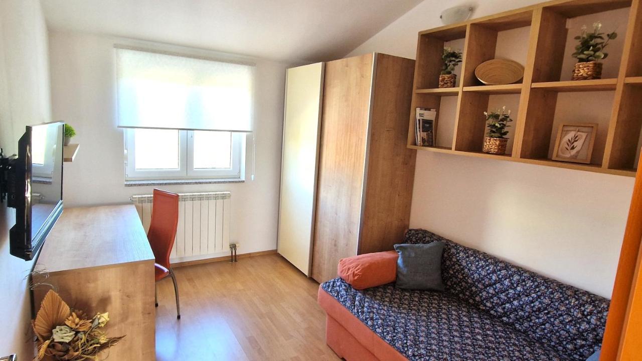 Apartments Ana & Ivan Крк Экстерьер фото